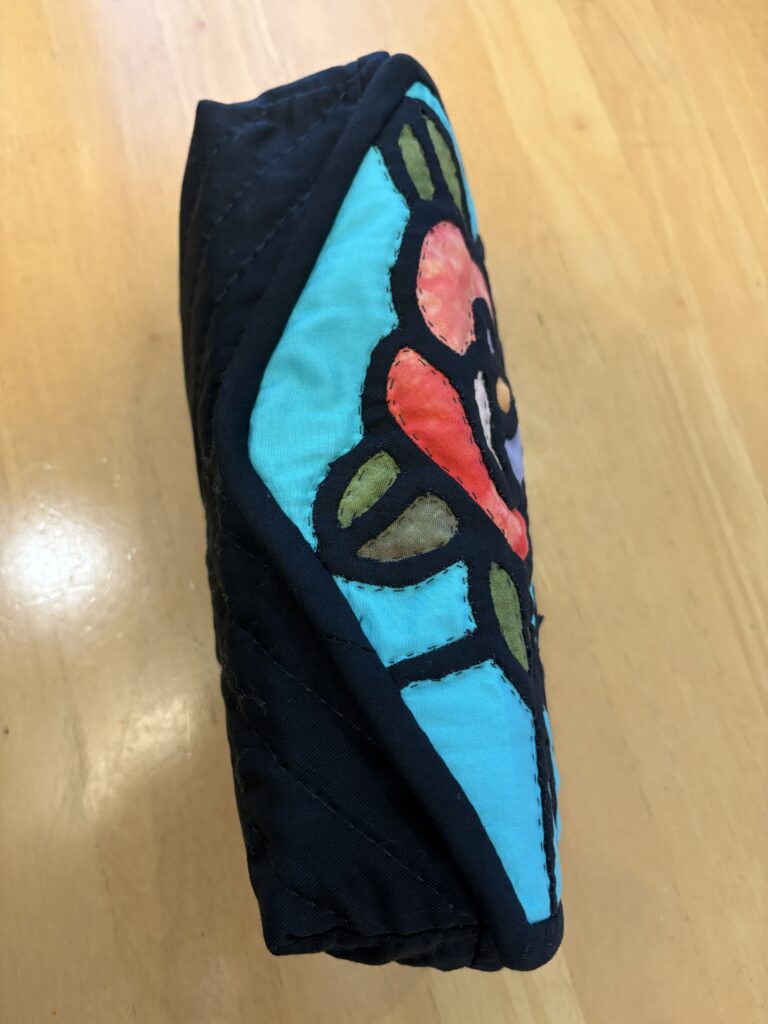 ティッシュケースを横から見たデザイン